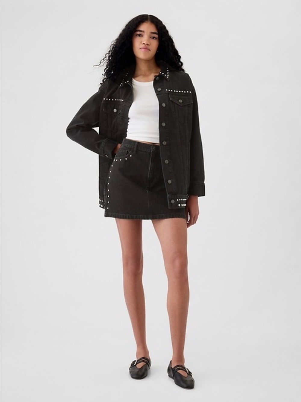 GAP Black acid Denim ICON Mini Skirt with Silver Stud Accents